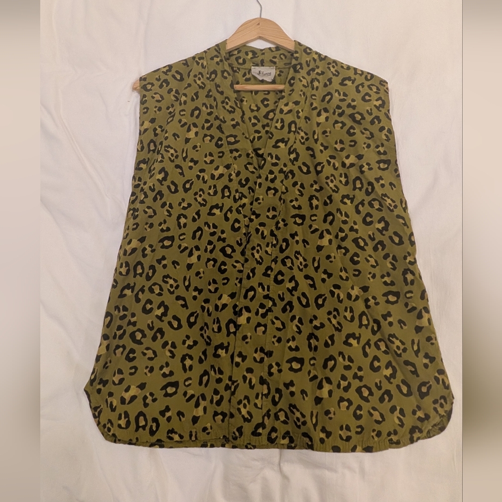 Johana Paris Leopard Print Vest